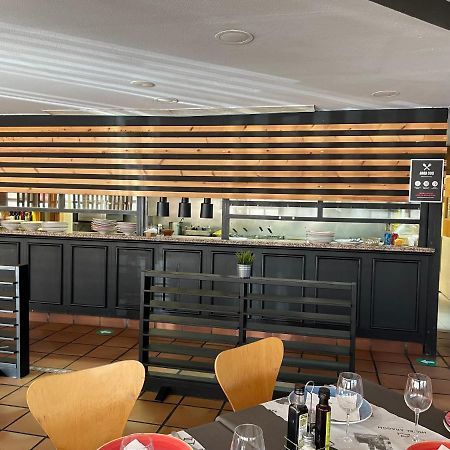 Hotel Aragon La Puebla De Alfinden Екстериор снимка