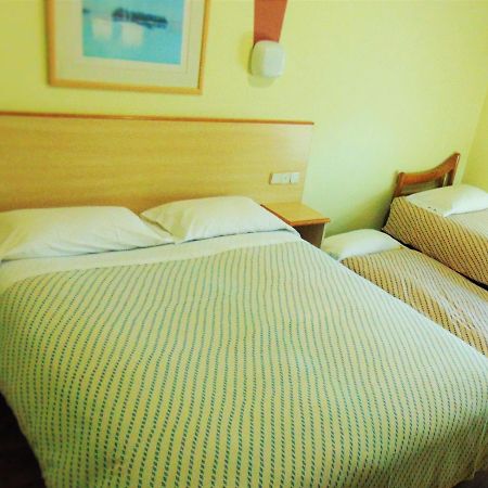 Hotel Aragon La Puebla De Alfinden Екстериор снимка