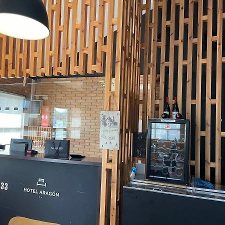 Hotel Aragon La Puebla De Alfinden Екстериор снимка