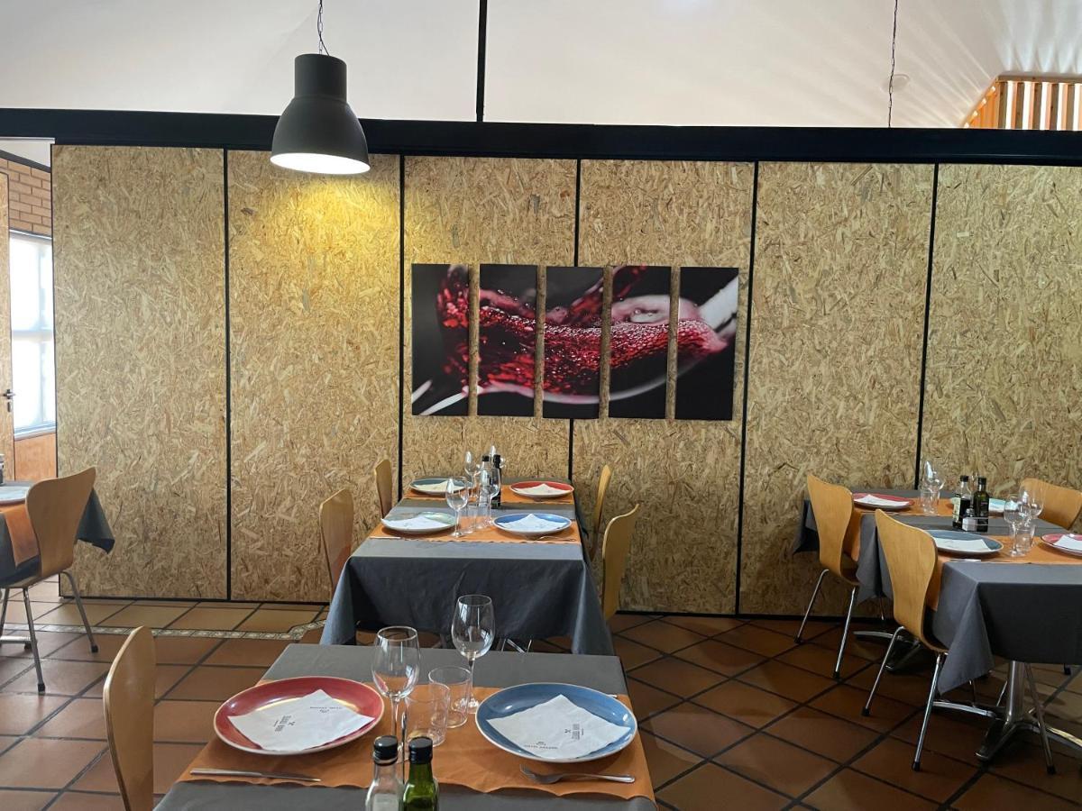 Hotel Aragon La Puebla De Alfinden Екстериор снимка