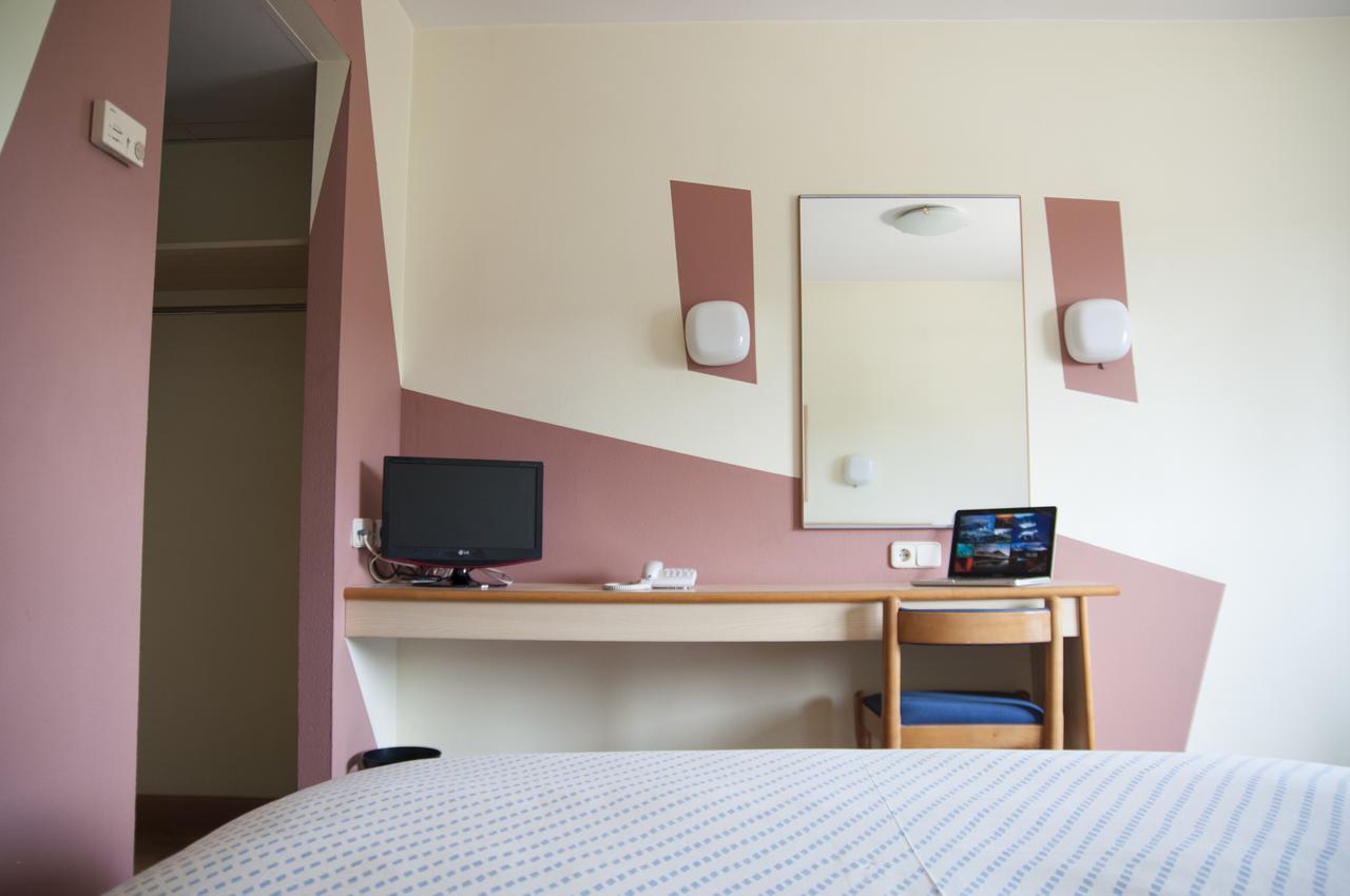 Hotel Aragon La Puebla De Alfinden Екстериор снимка